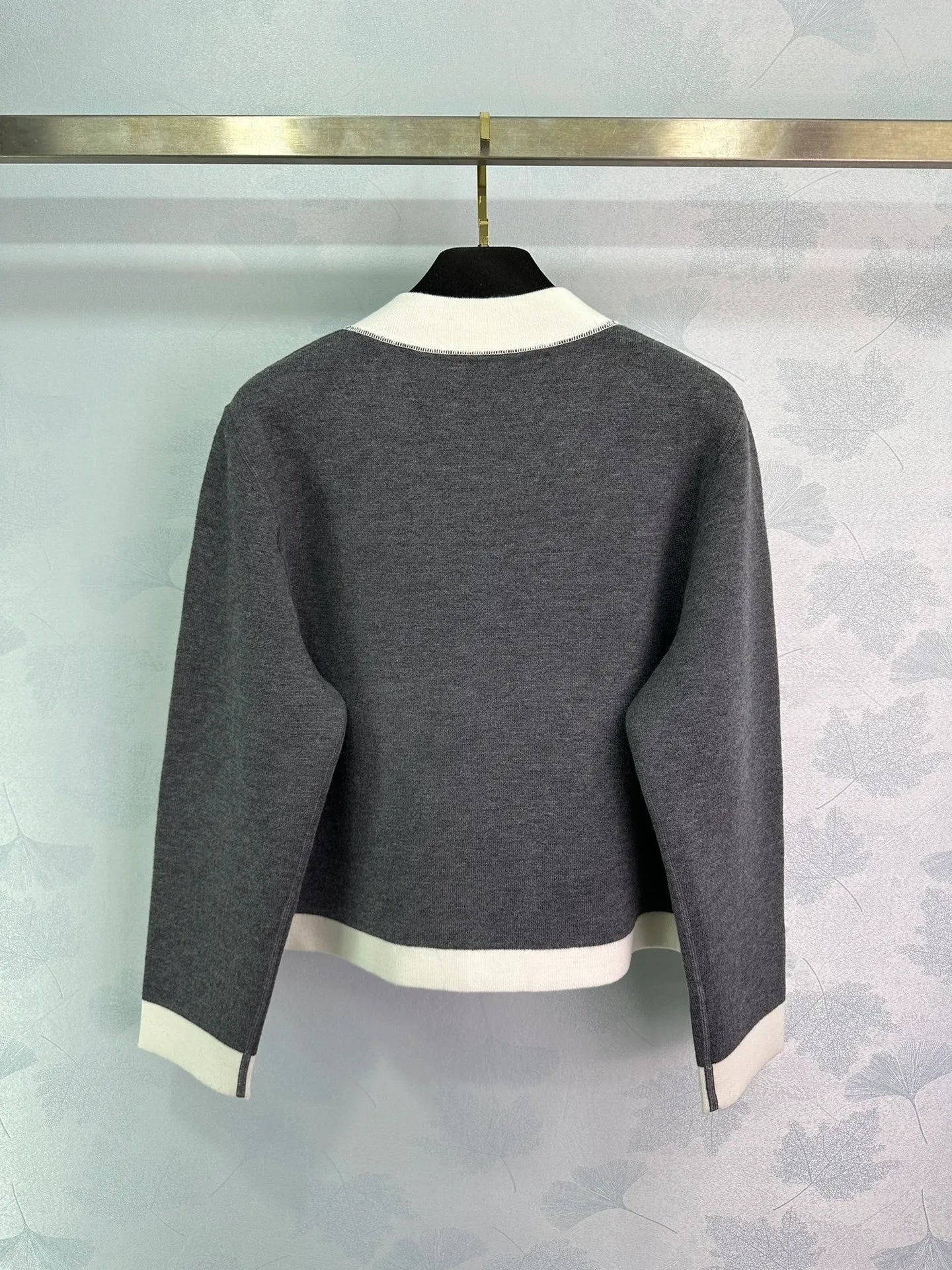 7006 2024 Runway Autumn Brand Same Style Sweater Gray Long Sleeve Crew Neck Fashion Clothes High Quality Womens H571